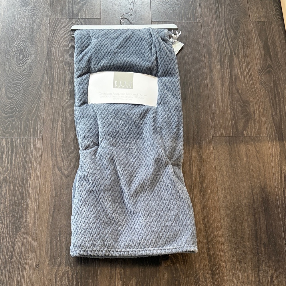 Elle Gray Textured Throw Blanket